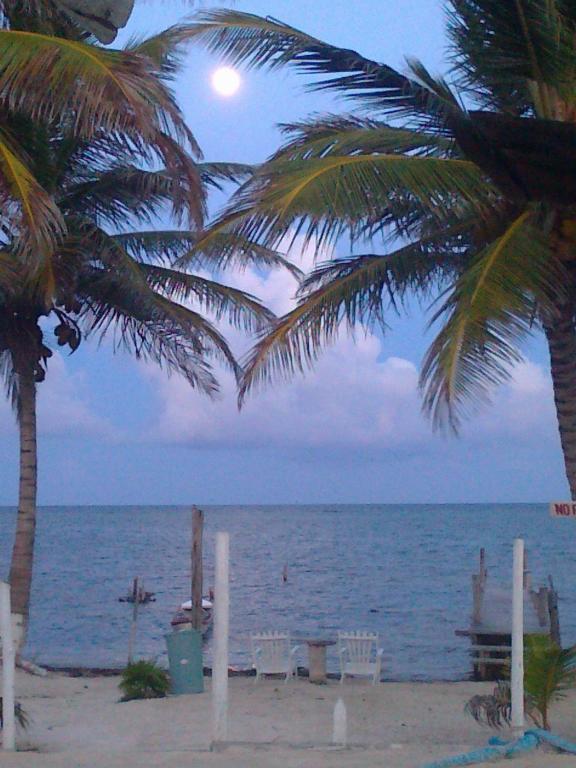 Las Cabanas Del Doctor Mahahual Exterior photo