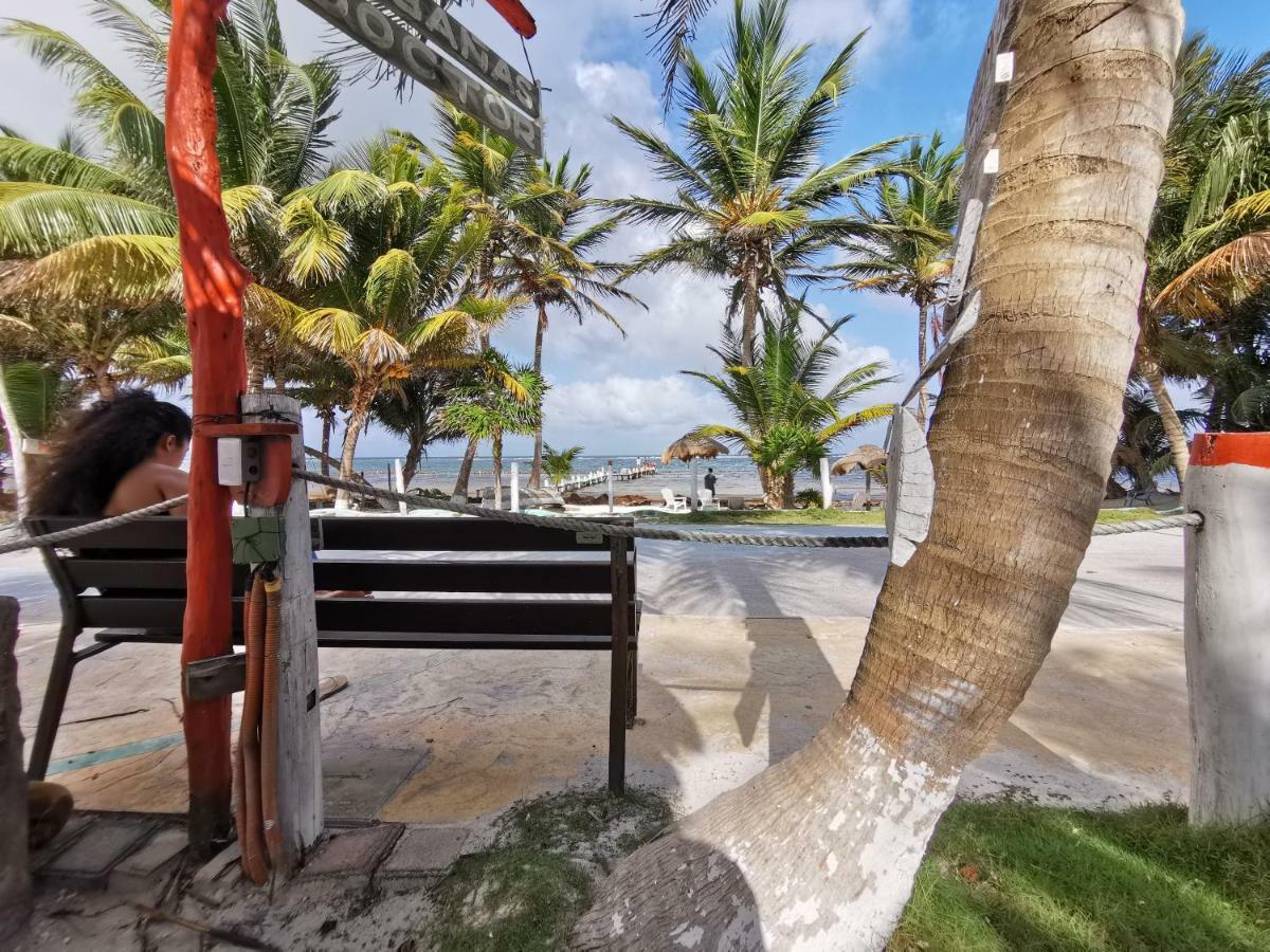 Las Cabanas Del Doctor Mahahual Exterior photo