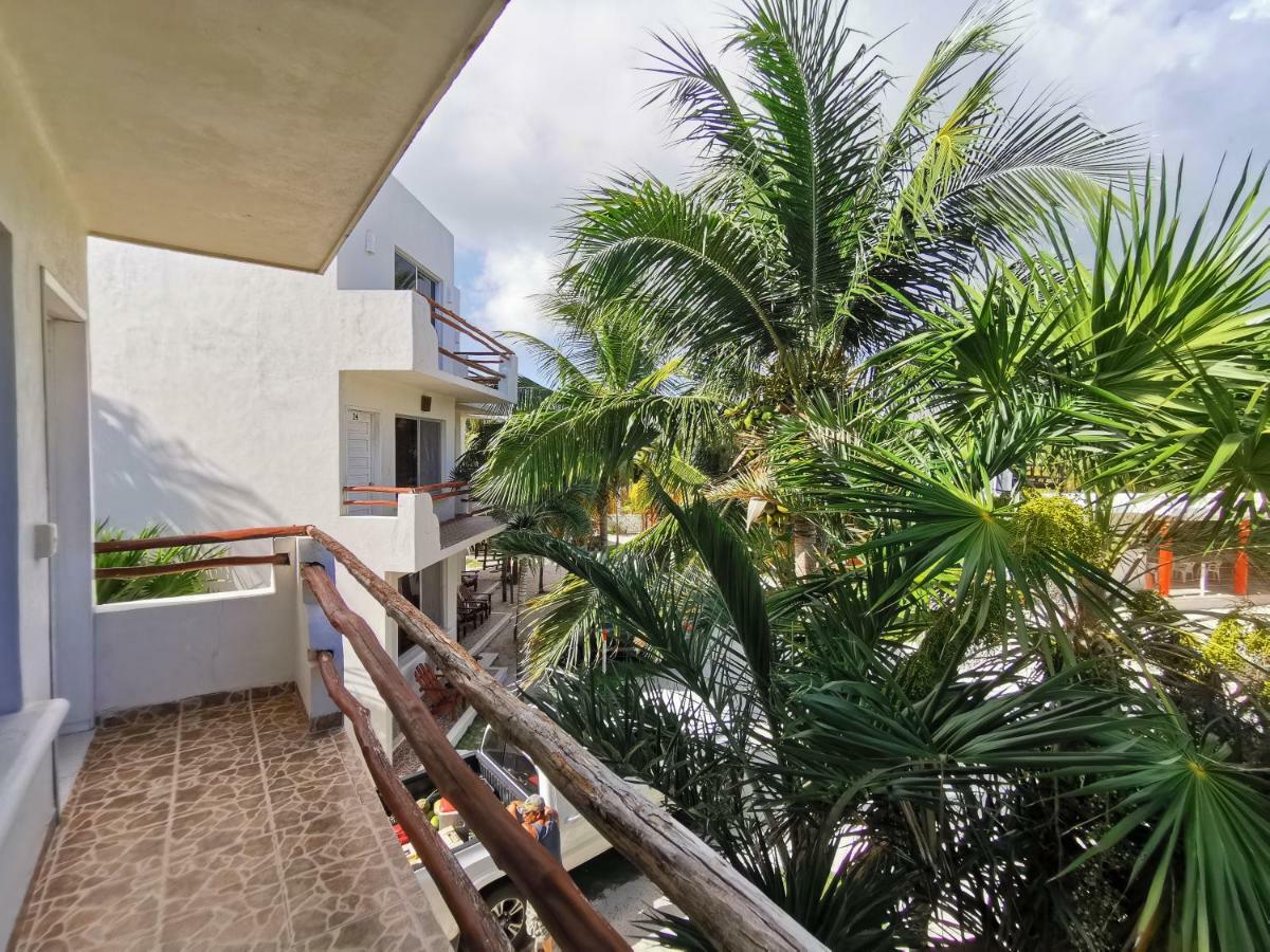 Las Cabanas Del Doctor Mahahual Exterior photo