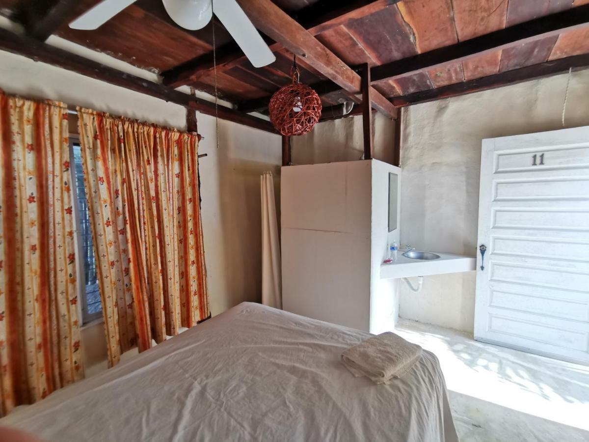 Las Cabanas Del Doctor Mahahual Exterior photo