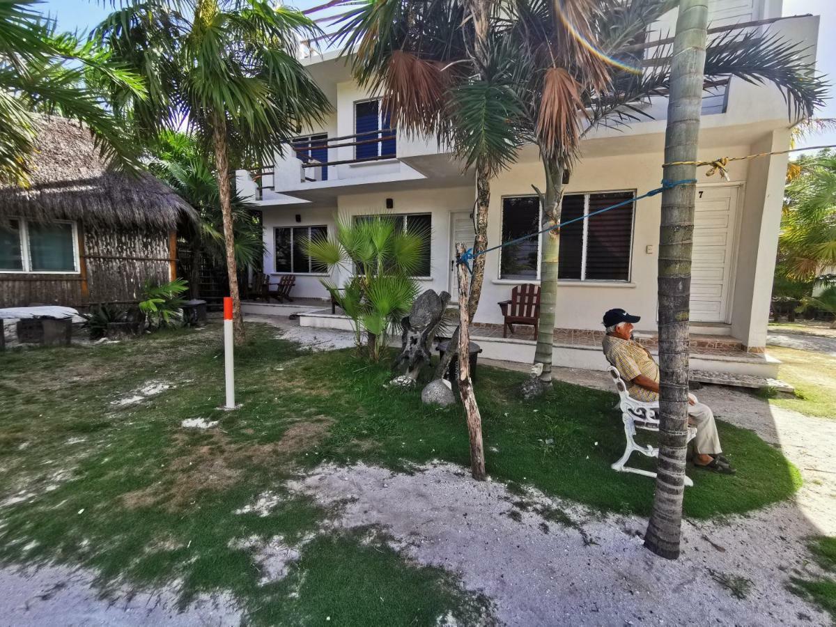 Las Cabanas Del Doctor Mahahual Exterior photo