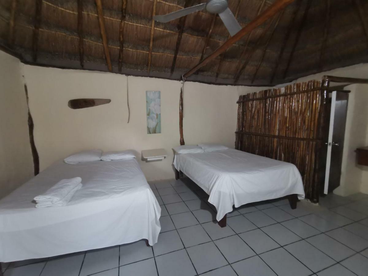 Las Cabanas Del Doctor Mahahual Exterior photo