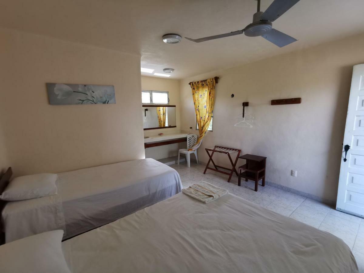 Las Cabanas Del Doctor Mahahual Exterior photo